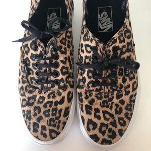 Leopard print Vans
